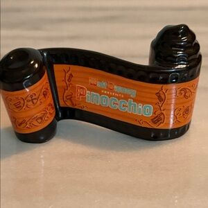 CLASSIC WALT DISNEY COLLECTION/ THE OPENING PIECE PRESENTING PINOCCHIO